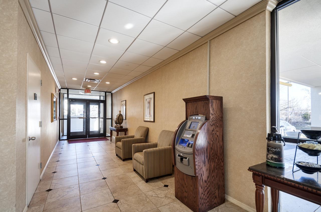 Quality Inn Windsor Mill Екстер'єр фото
