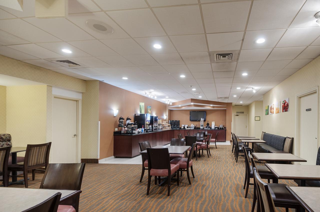 Quality Inn Windsor Mill Екстер'єр фото